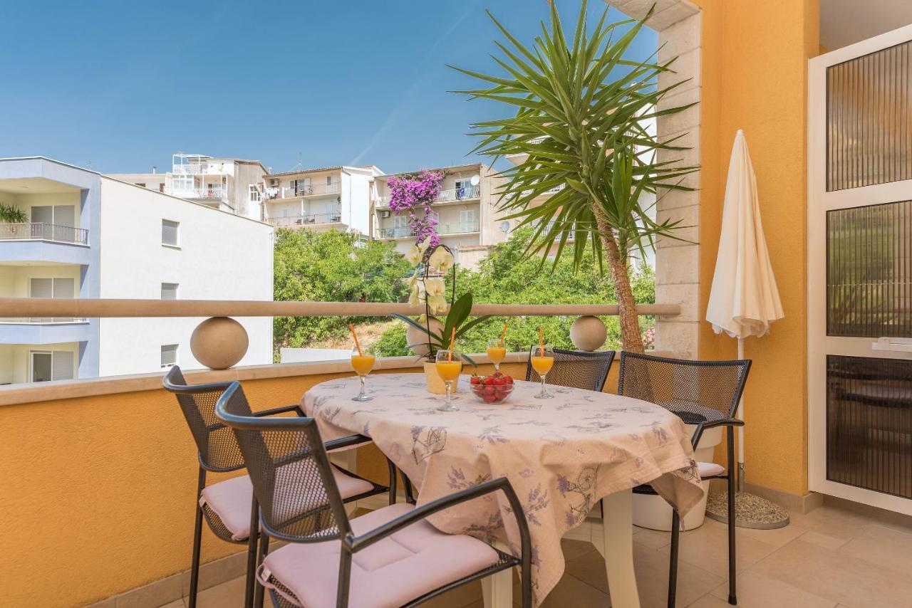 Apartments Villa Vujcic Makarska Exterior photo